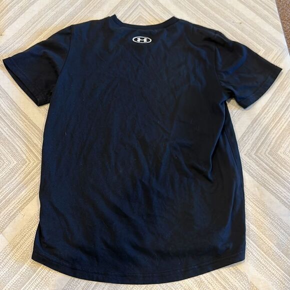 Under Armour Boys Black Logo Short-sleeve T-Shirt - Picture 6 of 6